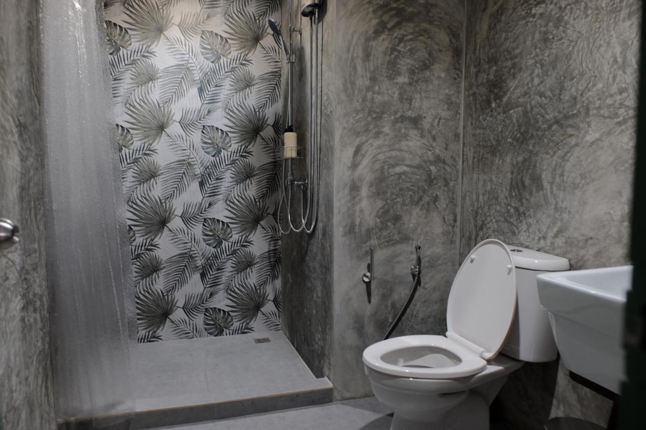 Baan Khun Pra Duplex Rm3 Bangkok Daire Dış mekan fotoğraf